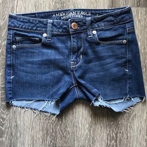 SALE💥 American Eagle Cut Off Shorts